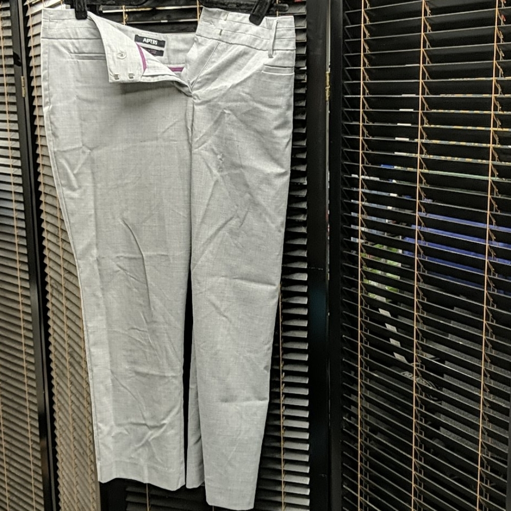 Apt 9 Light gray linen pattern cropped pants 12